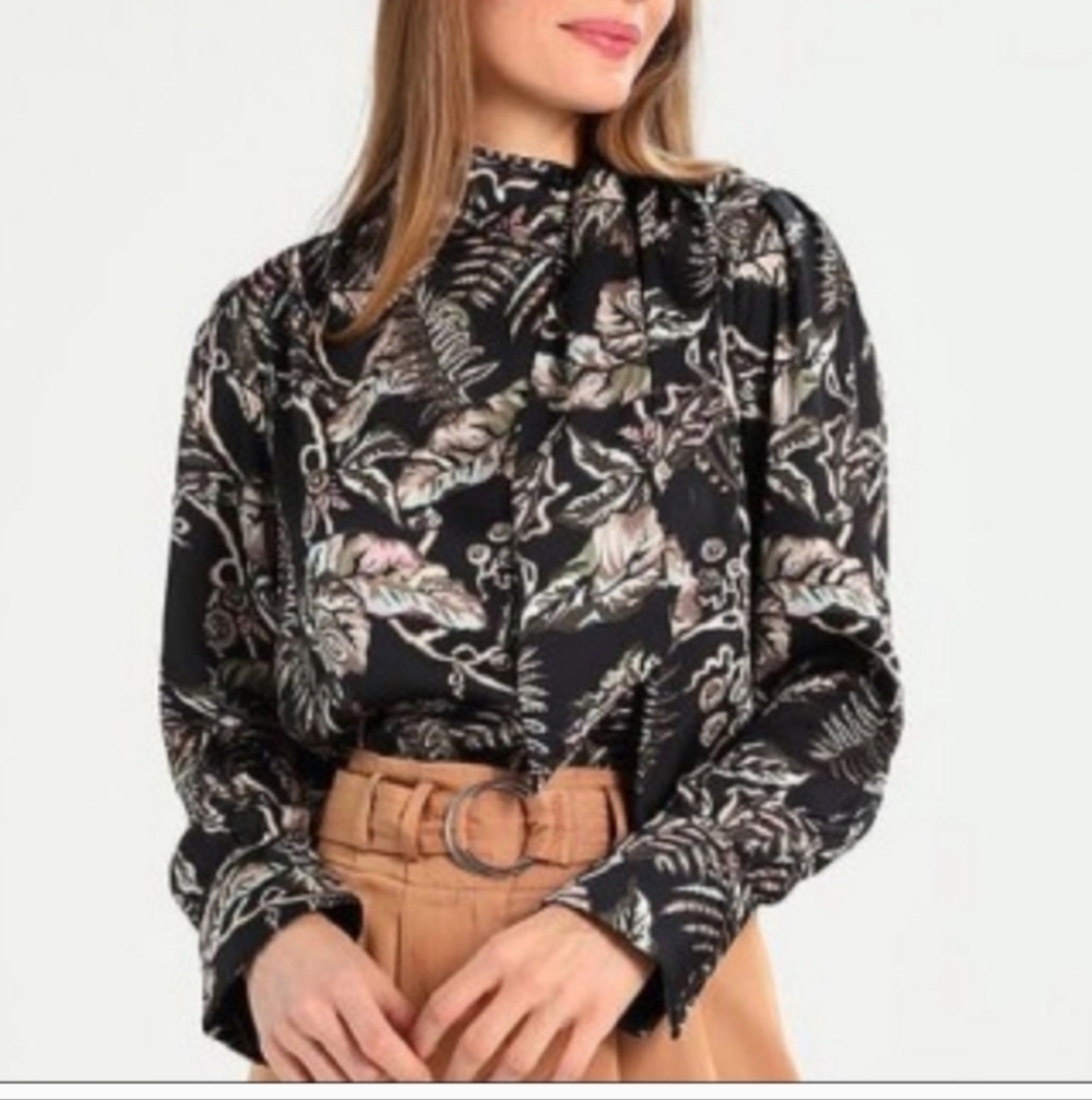 Banana Republic Women's Katinka Floral Print Business Casual Blouse size SP. - Picture 2 of 7